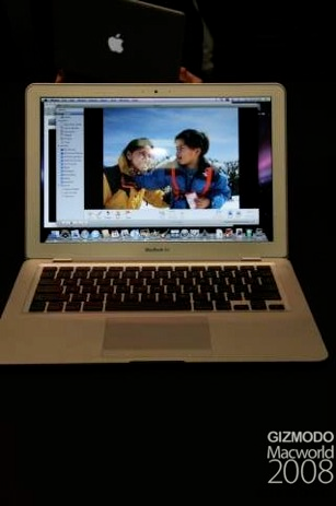 Illustration for article titled MacBook Air Hands-on